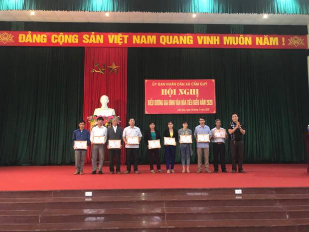https://scontent.fhan3-1.fna.fbcdn.net/v/t1.0-9/126181663_2906859439536056_3664130931898243272_o.jpg?_nc_cat=111&ccb=2&_nc_sid=8bfeb9&_nc_ohc=QQreBuJz6O4AX8pzMxN&_nc_ht=scontent.fhan3-1.fna&oh=59505fbf4131beb7bd0213425a1d6b17&oe=5FDA7FE4